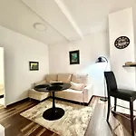 Apartment Modern Two-bedroom With Garden & Parking Sarajevo