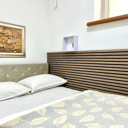 Modern Two-bedroom With Garden & Parking Appartement *