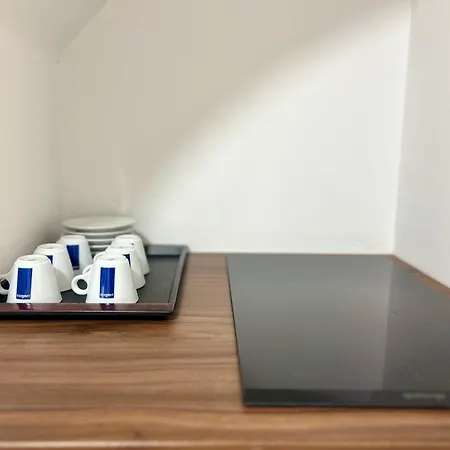 Modern Two-bedroom With Garden & Parking Appartement *
